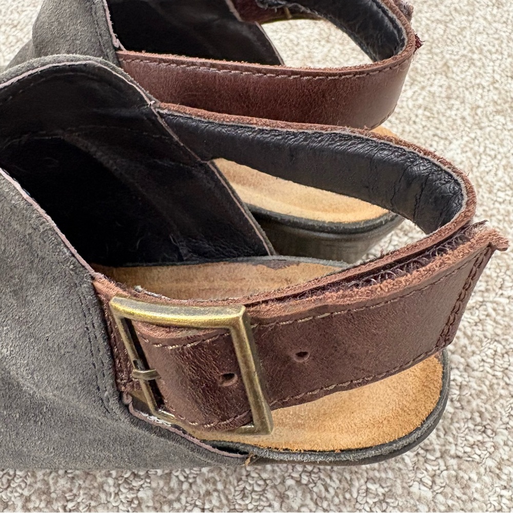 Naot Upgrade Clogs - Picture 4 of 8